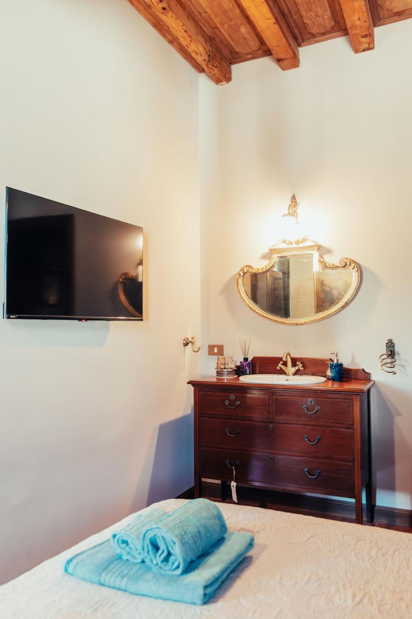 B&B Formigola Corticelle Pieve Exteriör bild